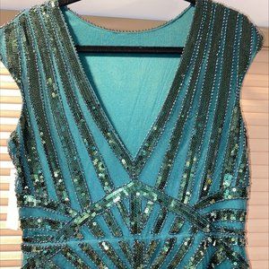 GREEN ROARING 20s DRESS!  NEVER WORN!! Size Large!